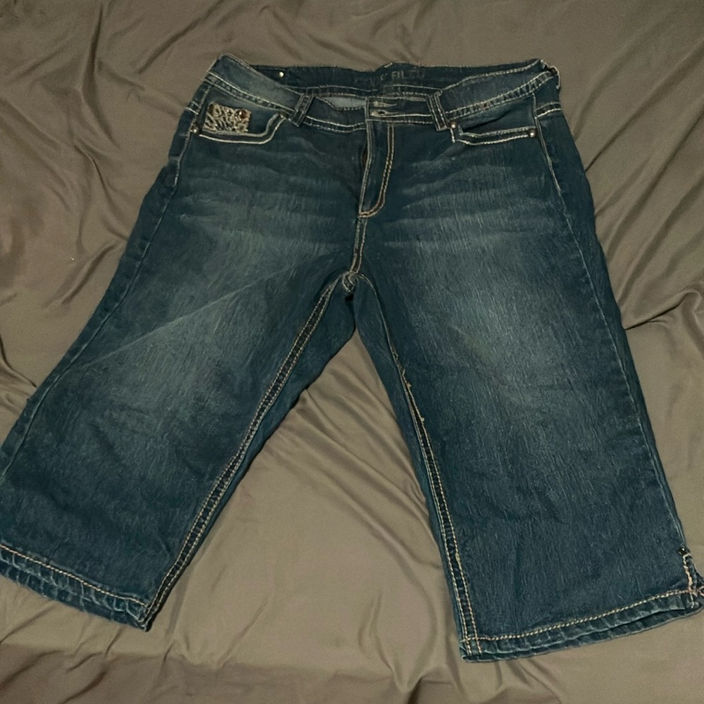 Short jeans